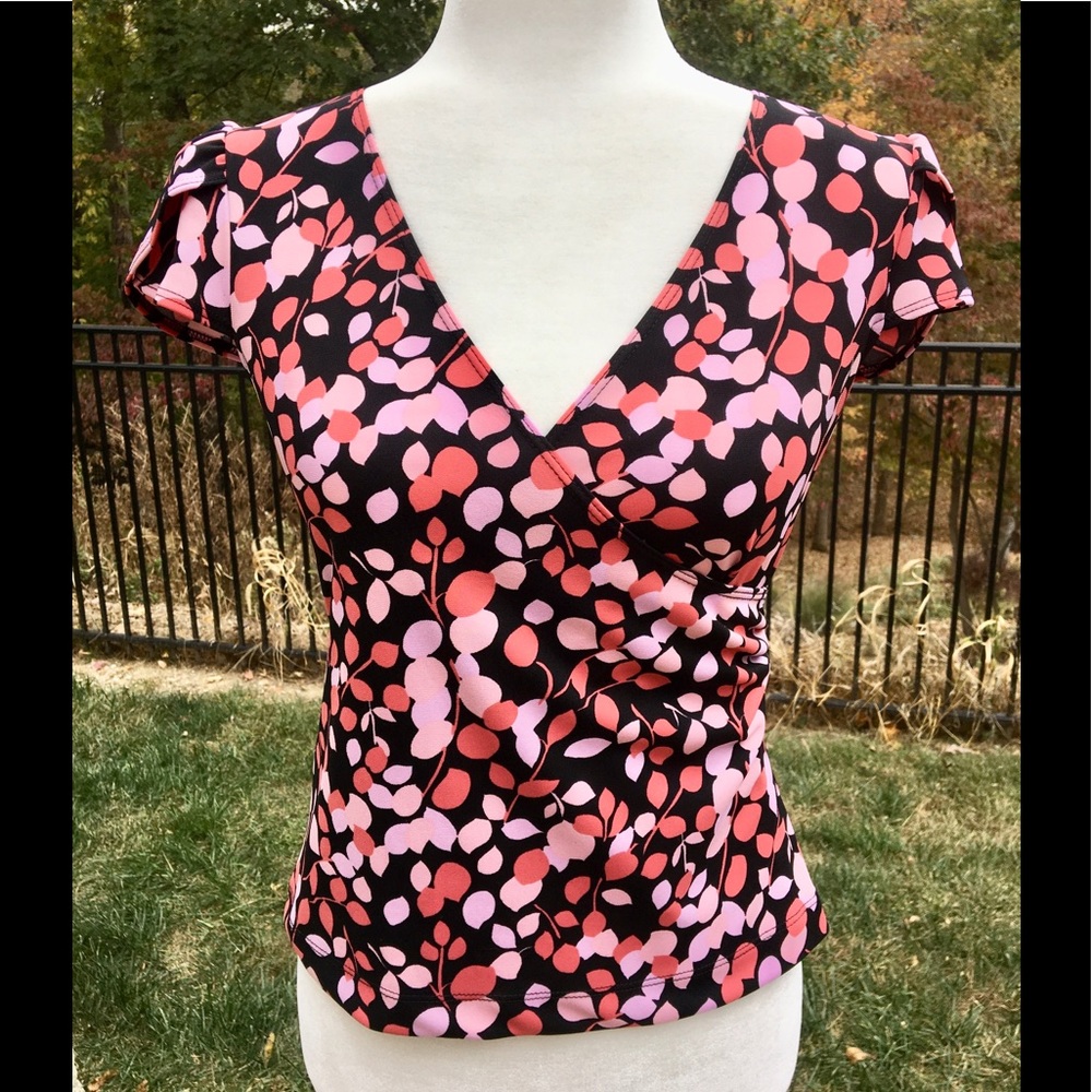 Gorgeous BCBGMAXAZRIA vintage top!